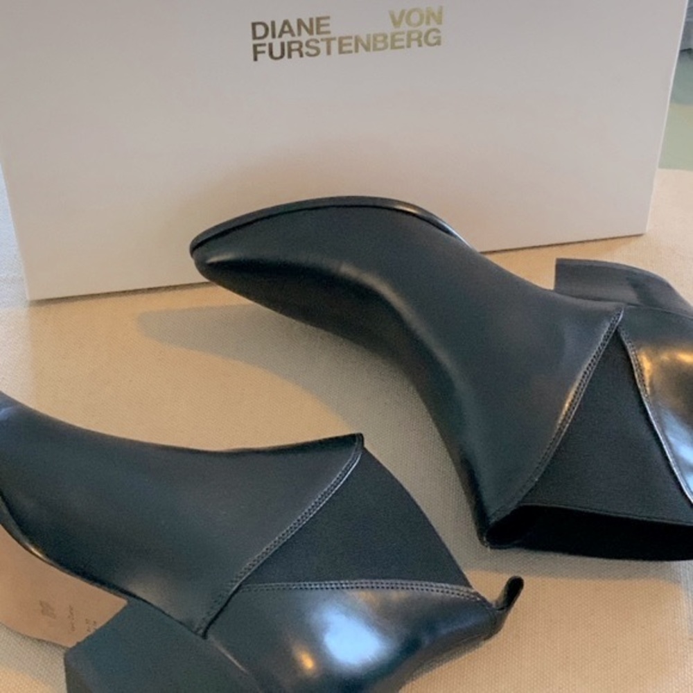 DIANE VON FURSTENBERG Nadie Black Leather Ankle Boots - Women’s Size 7 - New - Picture 5 of 5